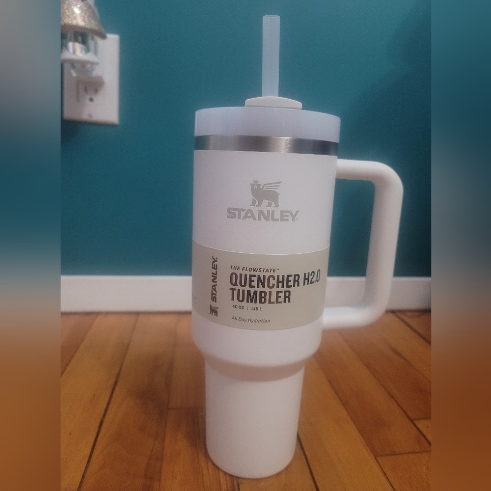 40 oz Stanley Frost White